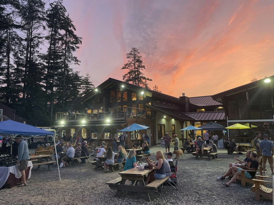 deerfield-riverfest-festival-kayaking-paddling-zoar-outdoor-berkshire-east-american-whitewater